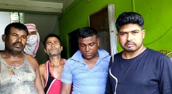 जुआ खेलने के आरोप में चार गिरफ्तार