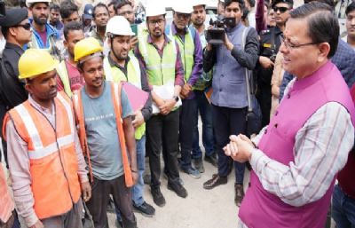 मुख्यमंत्री ने दिल्ली-देहरादून एक्सप्रेस वे निर्माण कार्य किया निरीक्षण