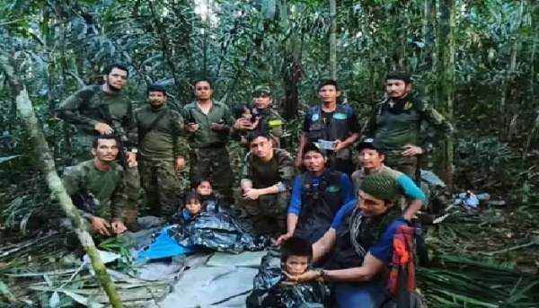अमेजन के जंगल में प्लेन क्रैश होने के 40 दिन बाद जिंदा मिले 4 बच्चे सैनिकों के साथ।