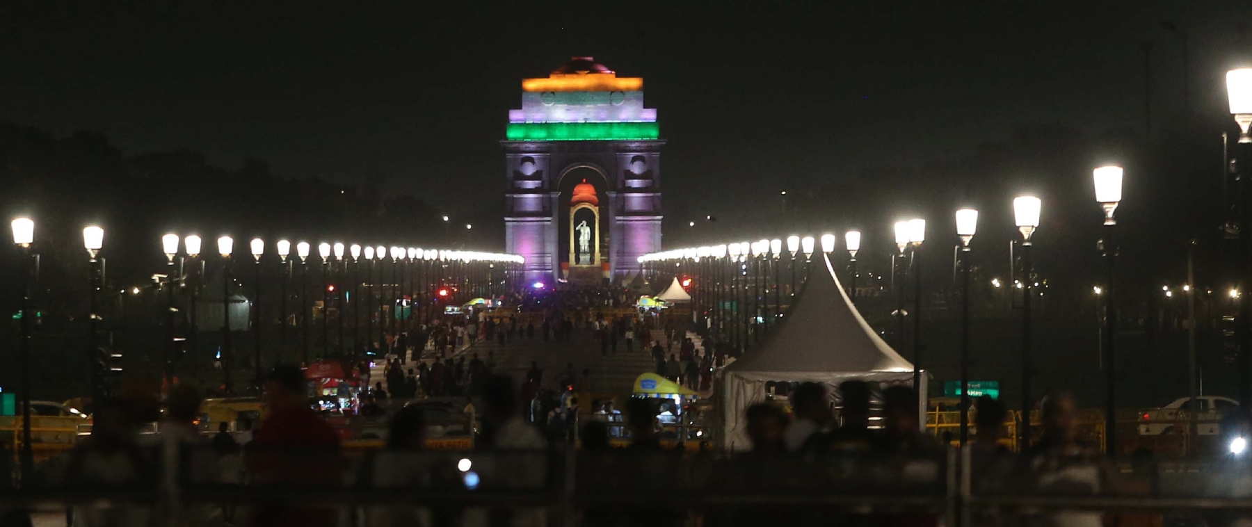 नई दिल्ली में सोमवार 14 अगस्त को 77वें स्वतंत्रता दिवस की पूर्व संध्या में रायसीना हिल्स राष्ट्रीय ध्वज के रंगों से जगमगा उठी। हिन्दुस्थान समाचार/ फोटो गणेश बिष्ट