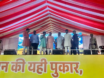 केंद्रीय मंत्री और प्रदेश चुनाव प्रभारी प्रहलाद जोशी जयपुर पहुंच लिया परिवर्तन संकल्प महासभा की तैयारियों का जायजा