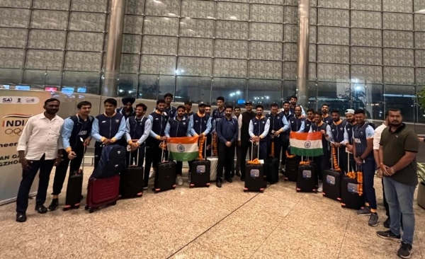 Asian Games-Indian cricket team leaves for China