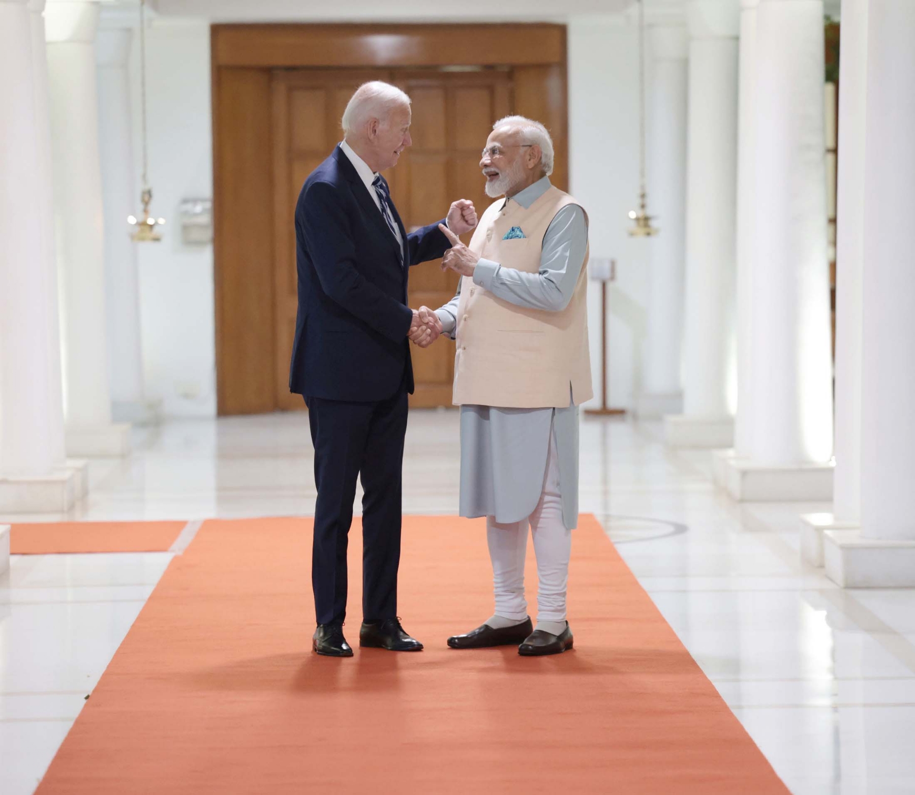 नई दिल्ली में शुक्रवार 8 सितंबर 2023 को प्रधानमंत्री नरेन्द्र मोदी और अमेरिकी राष्ट्रपति जो बिडेन के साथ। हिन्दुस्थान समाचार/फोटो गणेश बिष्ट