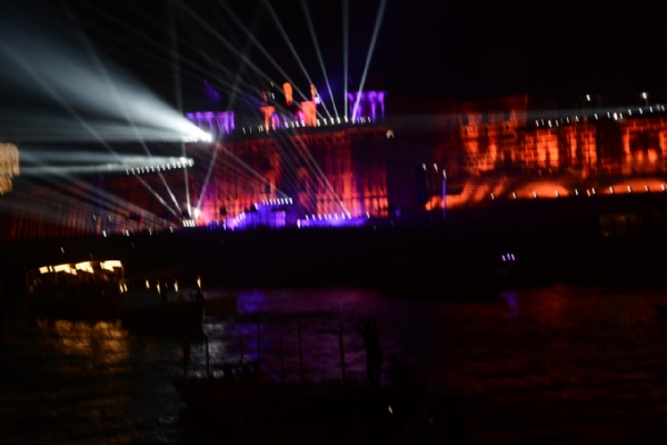 वाराणसी में गंगा किनारे देव दीपावली पर्व का अद्भुत नजारा: फोटो बच्चा गुप्ता