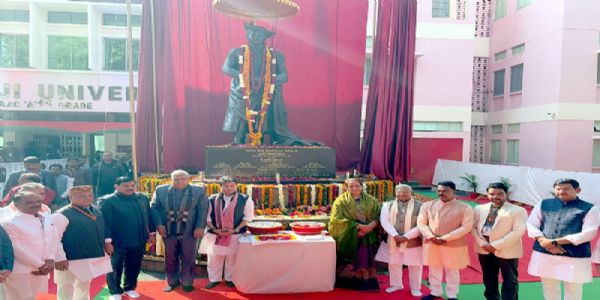 जीवाजी राव सिंधिया की मूर्ति का अनावरण कार्यक्रम
