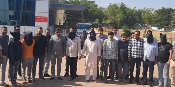 Special-13 IT raid in Kutch, fake ED plan hatched, 12 accused arrested