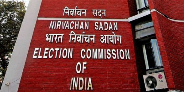 चुनाव आयोग ने दिए छह राज्यों के गृह सचिव और बंगाल के डीजीपी को हटाने के निर्देश