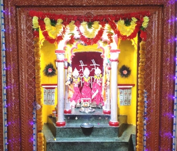  रामनवमी पर सजा राम मंदिर