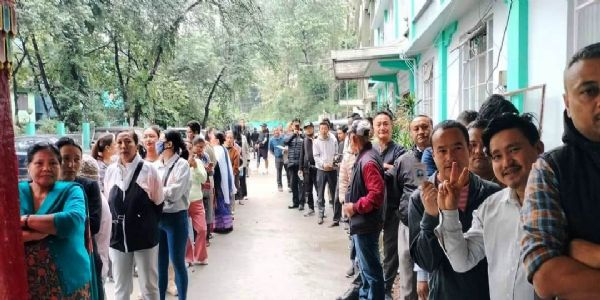 सिक्किम में लोकसभा की एकमात्र और विधानसभा की 32 सीटों के चुनाव के लिए मतदान शुरू