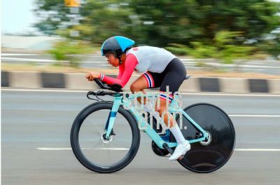 हिसार : बीकानेर रेल मंडल पर कार्यरत मोनिका जाट ने साइकिलिंग में जीता स्वर्ण पदक