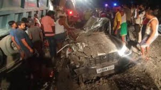 बिहार के भागलपुर में सड़क हादसा, छह लोगों की मौत, तीन घायल