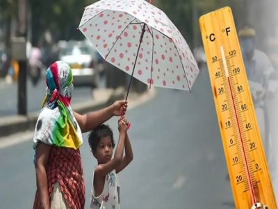 कोलकाता में 42 डिग्री के पार पहुंचा पारा, गर्मी से लोगों का हाल बेहाल