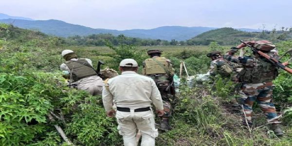 सेना ने मणिपुर में 11 हथियारबंद लोगों को पकड़ा