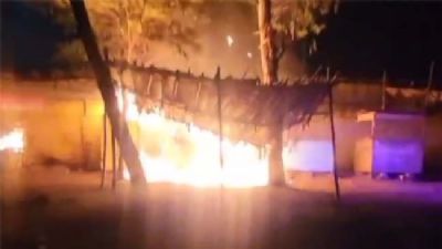 महाराष्ट्र में तीन जगहों पर आगजनी, नासिक में गैस सिलेंडर फटने से 03 लोग झुलसे
