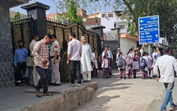 राष्ट्रीय राजधानी में डीपीएस द्वारका सहित दिल्ली और नोएडा के कई स्कूलों में बम होने की सूचना से हड़कंप मच गया। फोटो-इंटरनेट मीडिया