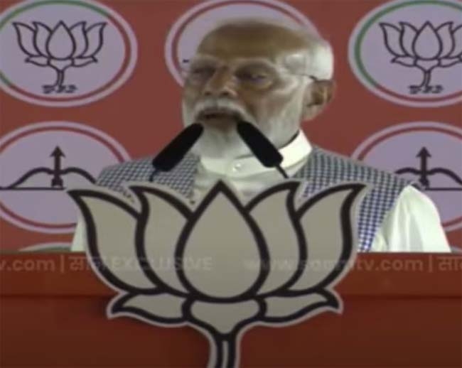 कांग्रेस की नजर एसटी-ओबीसी आरक्षण पर :पीएम मोदी