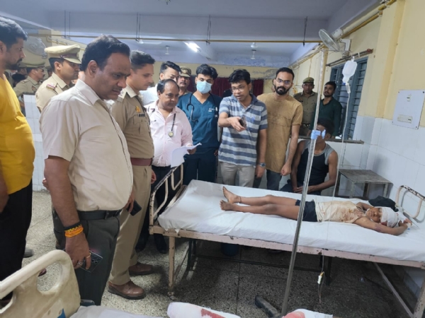 शाहजहांपुर में भीषण सड़क हादसा, 11 की मौत दस घायल
