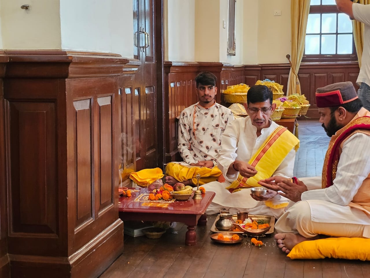 बदरीनाथ धाम के रावल ईश्वर प्रसाद नंबूदरी का टिहरी राज दरबार में पट्टाभिषेक।