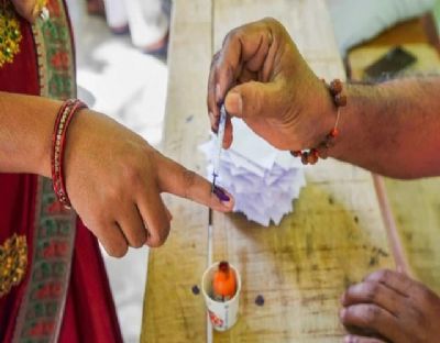 तीसरे चरण में बंगाल की चार लोकसभा सीटों पर 77.53 प्रतिशत हुआ मतदान