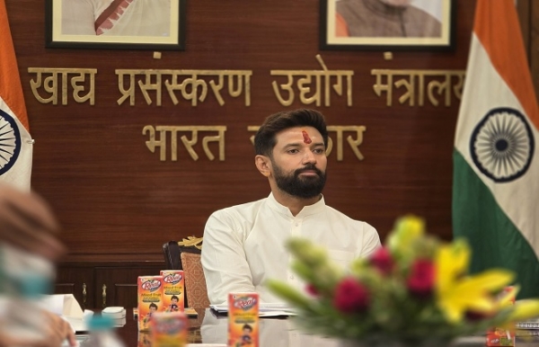 खाद्य प्रसंस्करण मंत्रालय का कार्यभार संभालते चिराग पासवान 