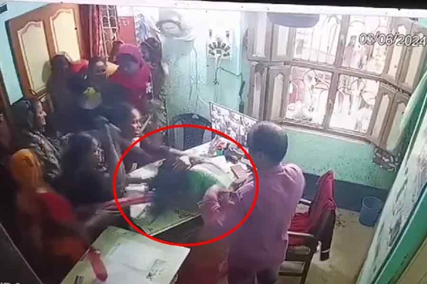 सीसीटीवी का स्क्रीनशॉट 