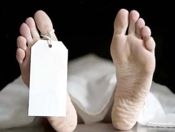 कांठ के मुख्त्यारपुर नवादा में सड़क किनारे मिला बुजुर्ग का शव, नहीं हुई शिनाख्त
