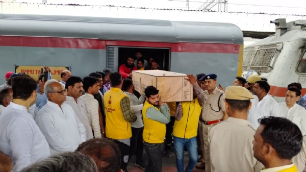 चारों के शव जयपुर पहुंचते ही लोगों में दिखा भारी आक्रोश