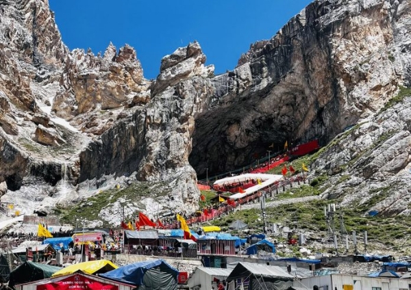 over 4 lakh pilgrims over 4 lakh pilgrims