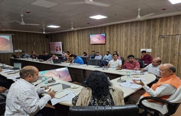 उपाध्यक्ष सुरेश भटृ राष्ट्रीय स्वास्थ्य मिशन उत्तराखंड के तहत संचालित समस्त कार्यक्रमों की समीक्षा बैठक करते। 