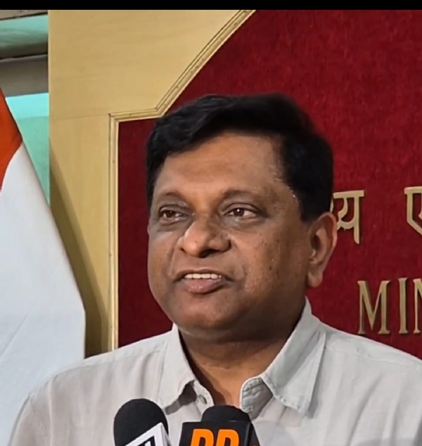 अपूर्व चंद्रा अपूर्व चंद्रा