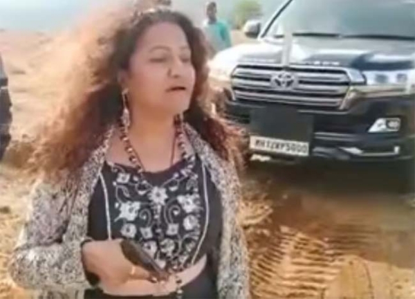 पूर्व प्रशिक्षु आईएएस अधिकारी पूजा खेडकर की मां मनोरमा खेडकर को जमानत मिली पूर्व प्रशिक्षु आईएएस अधिकारी पूजा खेडकर की मां मनोरमा खेडकर को जमानत मिली
