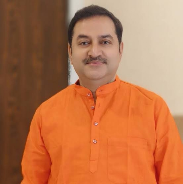 चांपदानी में 300 गरीब परिवारों को दिए गए पक्के मकान चांपदानी में 300 गरीब परिवारों को दिए गए पक्के मकान