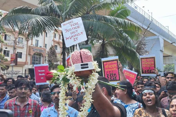 डॉक्टरों का प्रदर्शन डॉक्टरों का प्रदर्शन
