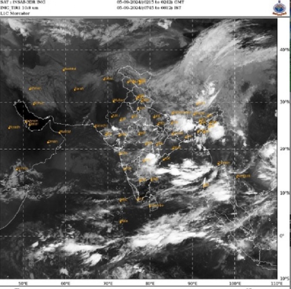 भारत मौसम विज्ञान विभाग ने उपग्रह से प्राप्त छवि के आधार पर मानसून संबंधी पूर्वानुमान जारी किया है।