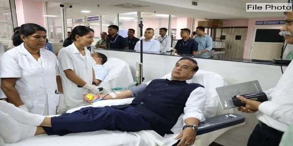 राष्ट्रीय स्वैच्छिक रक्तदान दिवस पर मुख्यमंत्री सरमा ने किया लोगों से रक्तदान का आह्वान