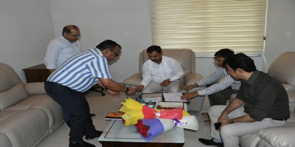 आईएएस अर्पित उपाध्याय ने नगर आयुक्त का पदभार ग्रहण किया