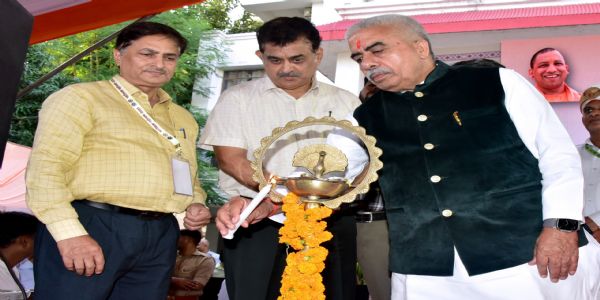 परंपरा और नवाचार का संगम होगा माटीकला महोत्सव: राकेश सचान