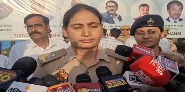 बुवि में मुलायम सिंह यादव की पुण्यतिथि पर बबाल