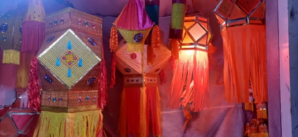 Eco friendly diyas illuminate Thane