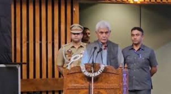 LG Sinha inaugurates Kashmir Literature Festival