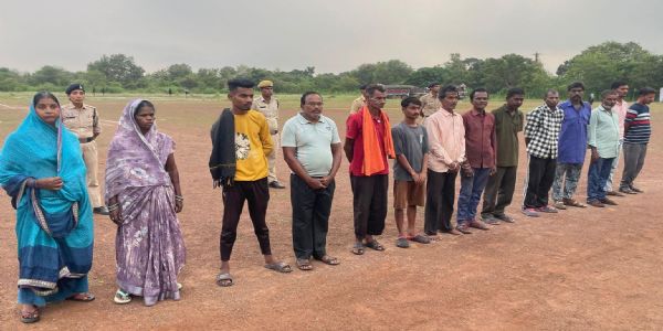 शराब के अवैध कारोबार से जुड़े 20 आरोपित गिरफ्तार