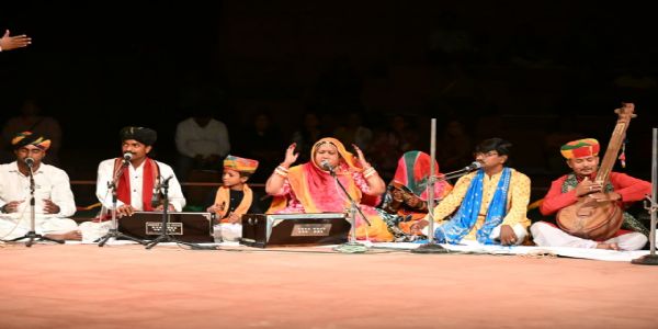 लोकरंग समारोह में राजस्थानी लोक गायन से आगाज