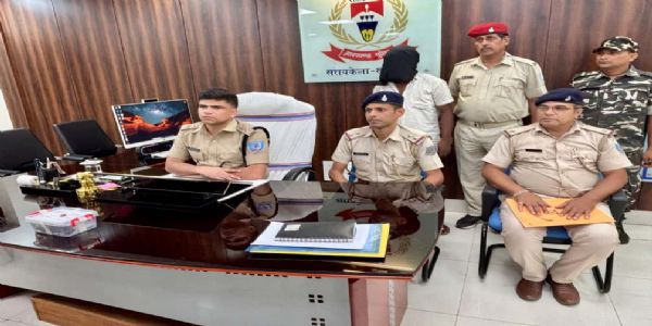 अवैध हथियार के साथ कुख्‍यात अपराधी गिरफ्तार