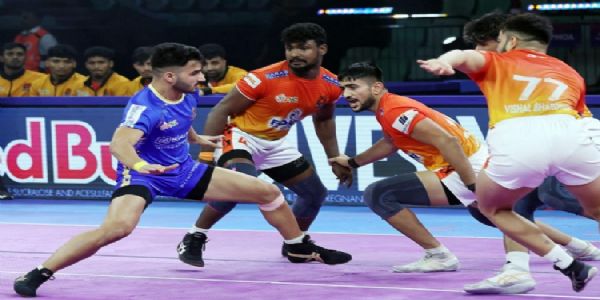 पीकेएल-12 : तमिल थलाइवाज को हराकर प्लेऑफ में पहुंचने वाली दूसरी टीम बनी पुनेरी पल्टन