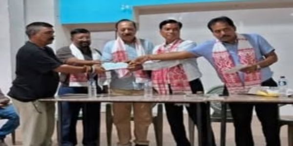 जीएमसी ने पूजा समितियों को प्रदान किये स्वच्छ दुर्गा पूजा पुरस्कार