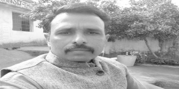 मुख्यमंत्री द्वारा पोस्ट की गई विभाग कार्यवाह अशोक दुबे की तस्वीर