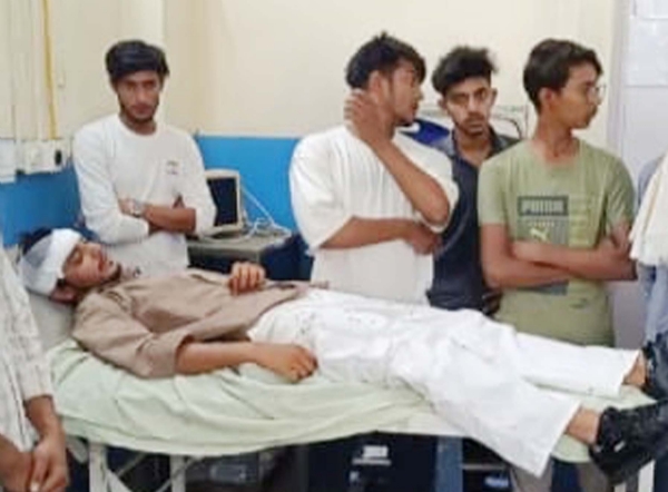 गुरुग्राम के सोहना स्थित बस अड्डे पर हुए विवाद में घायल अस्पताल में भर्ती।