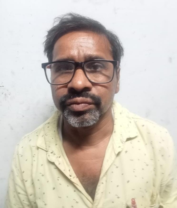 गिरफ्तार आरोपित प्रहलाद उर्फ पहलू मूलवानी। गिरफ्तार आरोपित प्रहलाद उर्फ पहलू मूलवानी।