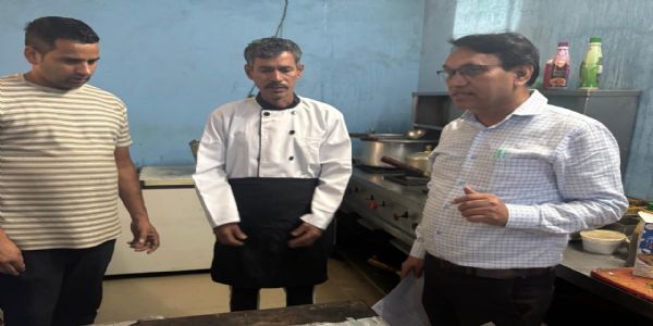 मिलावटी खाद्य पदार्थों की रोकथाम को चलाया छापेमारी अभियान