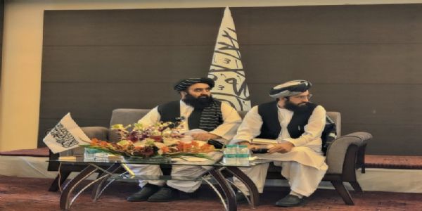 महिला पत्रकारों को प्रेस कॉन्फ्रेंस में आमंत्रित नहीं किए जाने पर अफगान विदेश मंत्री ने दी सफाई